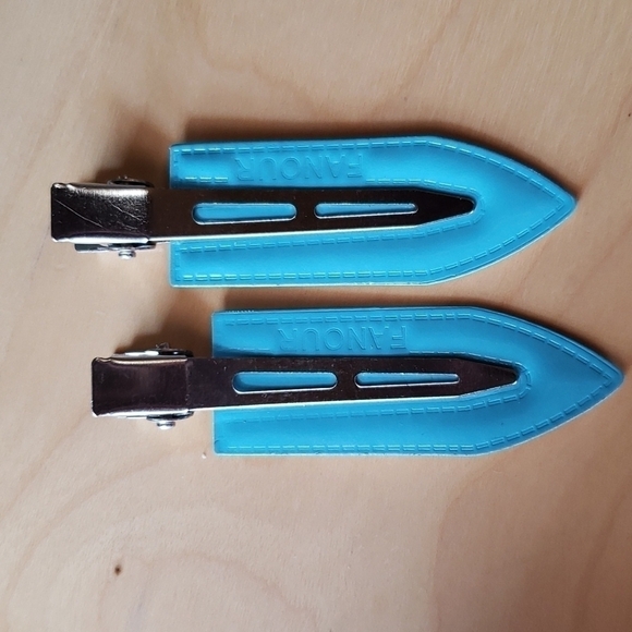 𝅺2 for $15 Leaf Metal Hair Clip Set of (2) NWOT - Picture 1 of 3